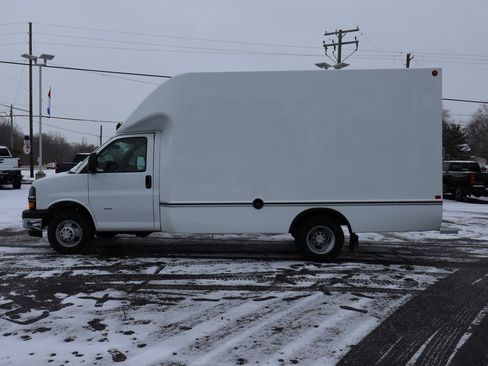 New 2025 Chevrolet Express 3500 w/ Power Convenience Package image 11