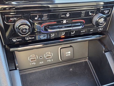 Certified 2024 Jeep Grand Cherokee Altitude image 19