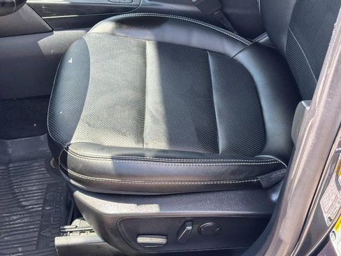 Used 2022 Ford Escape SEL AWD/4WD image 17