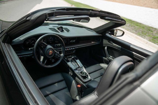 Used 2023 Porsche 911 50th Anniversary Edition AWD/4WD image 40