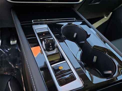 New 2025 Volkswagen Atlas SEL Premium R-Line image 23