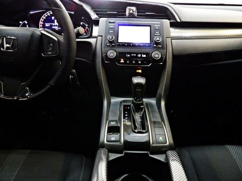 Used 2018 Honda Civic Sport image 21