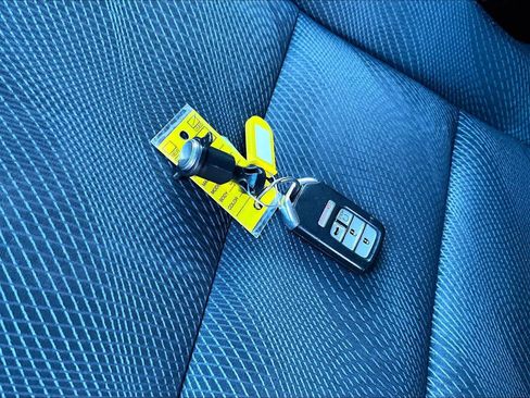 Used 2017 Honda Accord Hybrid Sedan image 15