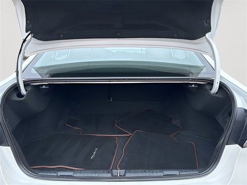 Used 2025 Subaru Legacy Touring XT image 11