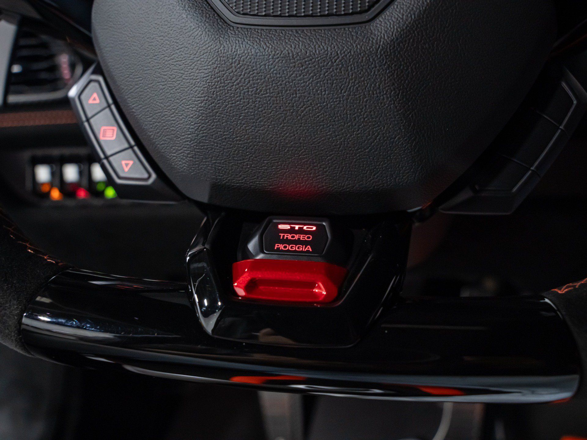 Used 2024 Lamborghini Huracan STO RWD image 67