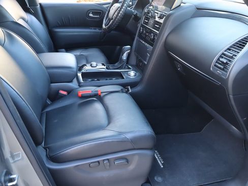 Used 2024 Nissan Armada SL w/ Midnight Edition Package AWD/4WD image 18