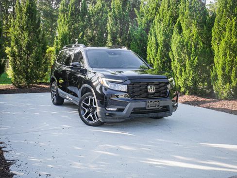 Used 2023 Honda Passport Elite image 2