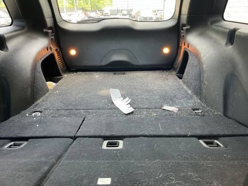Used 2019 Jeep Grand Cherokee Limited w/ Trailer Tow Group IV AWD/4WD image 5