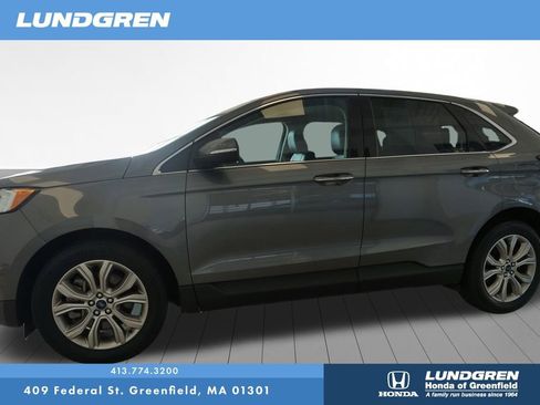 Used 2022 Ford Edge Titanium image 4