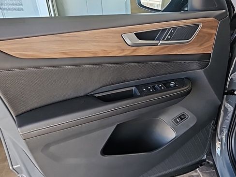 New 2026 Volkswagen Atlas SE image 29