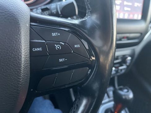 Used 2020 Jeep Cherokee Latitude Plus image 34