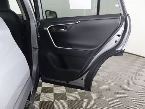 Used 2022 Toyota RAV4 Limited image 27