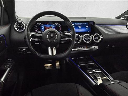 Used 2025 Mercedes-Benz GLA 250 4MATIC image 20