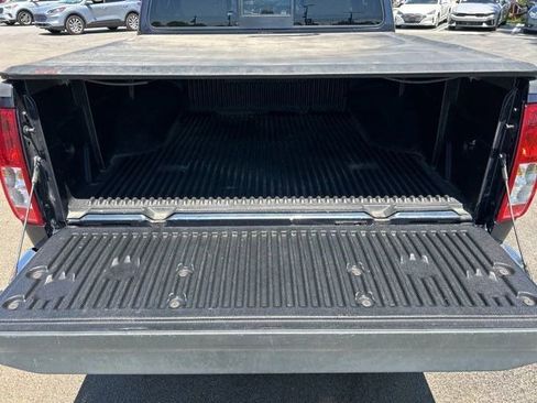 Used 2018 Nissan Frontier SV AWD/4WD image 34
