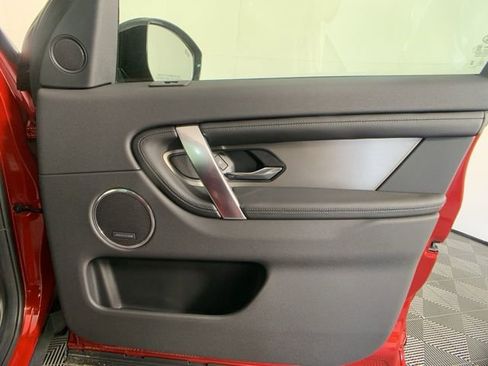 New 2025 Land Rover Discovery Sport Dynamic SE image 33