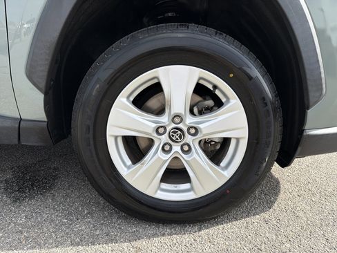 Certified 2020 Toyota RAV4 XLE w/ Convenience Package image 24