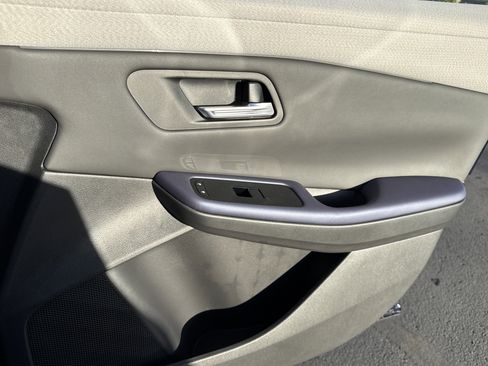 New 2026 Nissan Leaf Platinum+ image 20