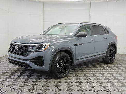 New 2026 Volkswagen Atlas Cross Sport SEL R-Line image 1