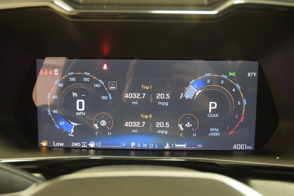Used 2024 Chevrolet Colorado LT w/ LT Convenience Package III AWD/4WD image 53