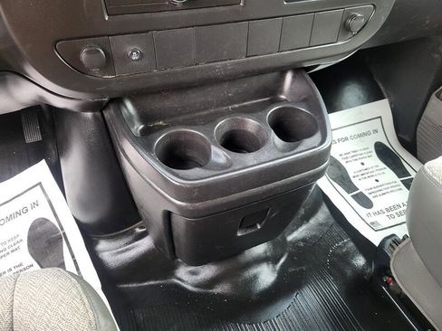 Used 2012 Chevrolet Express 3500 image 21