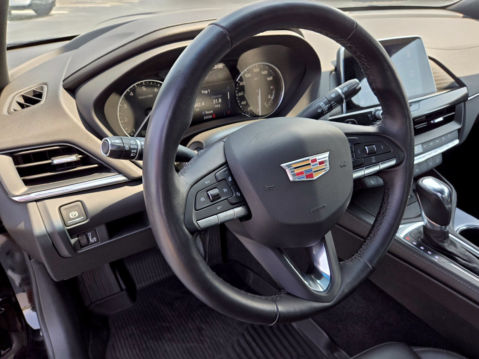 Used 2026 Cadillac CT4 Premium Luxury RWD image 11