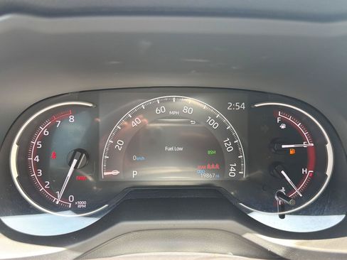 Used 2025 Toyota RAV4 XLE Premium FWD image 27