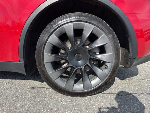 Used 2021 Tesla Model Y Long Range image 34