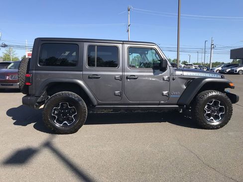 Used 2023 Jeep Wrangler Unlimited Rubicon 4xe w/ Cold Weather Group AWD/4WD image 7