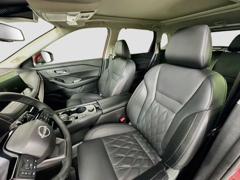 Used 2026 Nissan Rogue Platinum w/ Platinum Premium Package AWD/4WD image 22