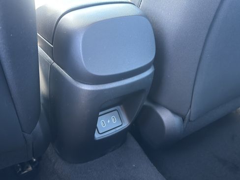 Certified 2026 Hyundai Elantra SE FWD image 14