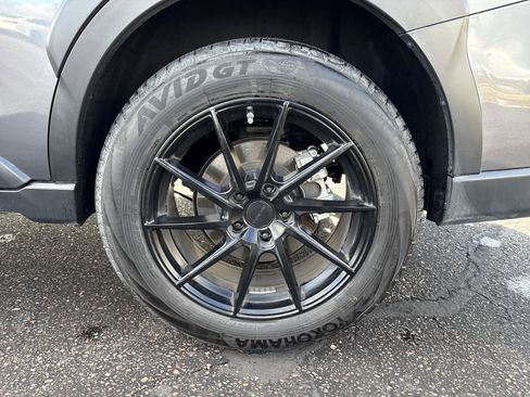 Used 2025 Subaru Outback Touring XT image 11