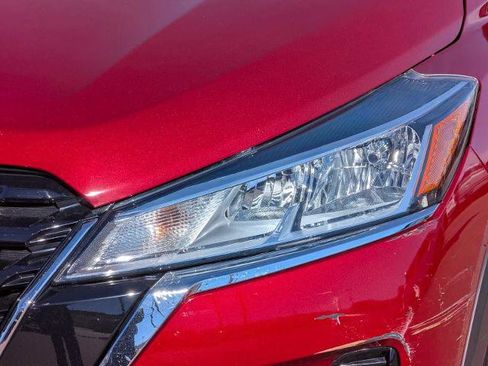 Used 2021 Nissan Kicks SV image 10