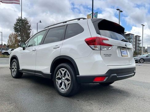 Certified 2024 Subaru Forester Premium image 6