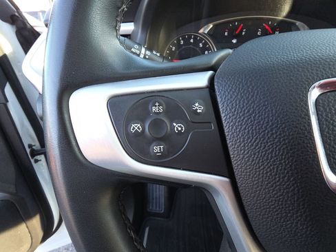 Used 2023 GMC Acadia SLT w/ Trailering Package image 18