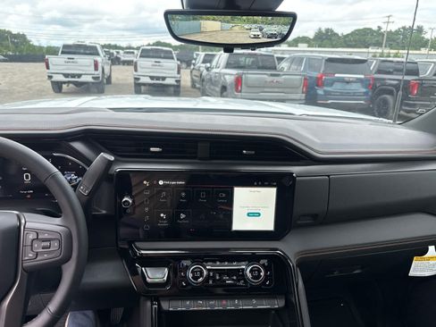 New 2026 GMC Sierra 2500 AT4 w/ Technology Package AWD/4WD image 17