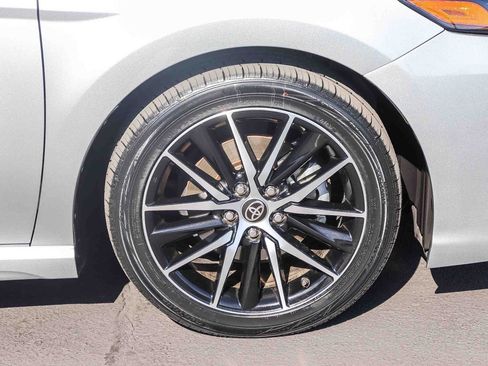 Certified 2022 Toyota Camry SE w/ Carpet Mat Package (TMS) FWD image 11