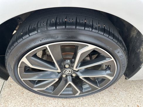 Used 2019 Toyota Corolla XSE image 20