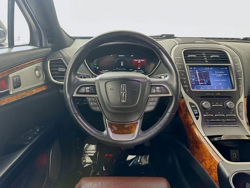 Used 2019 Lincoln Nautilus Reserve w/ Ultimate Package image 14