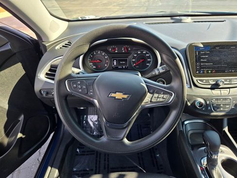 Used 2024 Chevrolet Malibu LT image 30