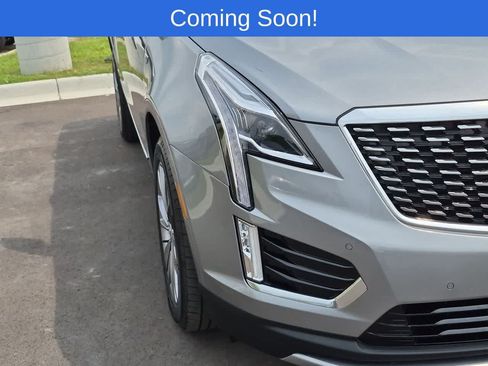 Used 2024 Cadillac XT5 Premium Luxury w/ LPO, Floor Liner Package AWD/4WD image 10