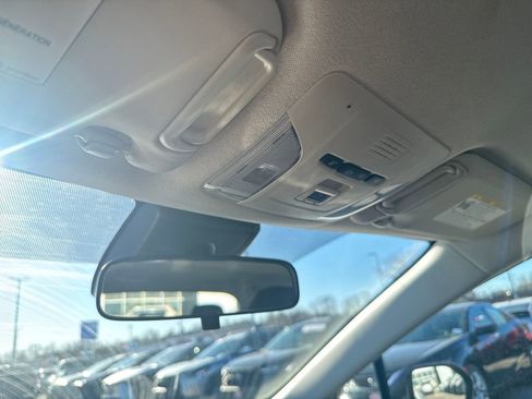 Used 2022 Toyota Corolla LE image 30