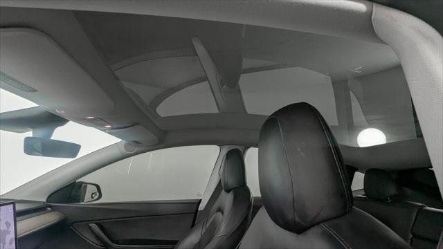 Used 2021 Tesla Model Y Long Range AWD/4WD image 14