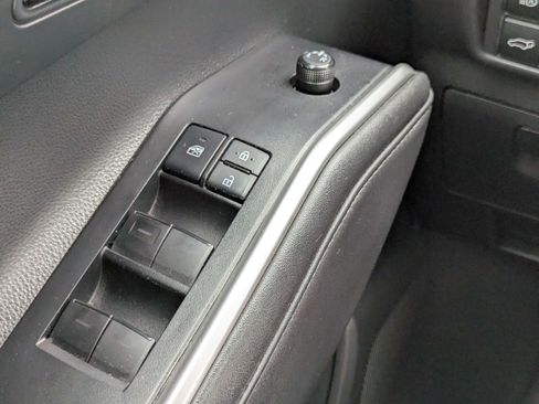 Used 2022 Toyota Highlander XSE FWD image 30