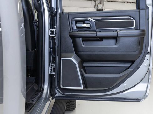 Used 2022 RAM 2500 Laramie AWD/4WD image 47