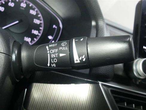 Used 2018 Honda Accord Sport image 34