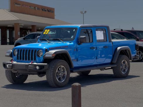 Used 2023 Jeep Gladiator Rubicon w/ LED Lighting Group AWD/4WD image 1