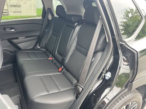 New 2026 Nissan Rogue SV AWD/4WD image 16