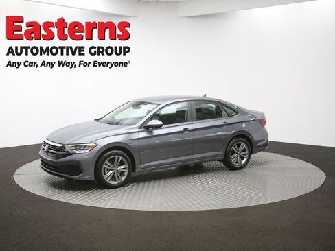 Used 2024 Volkswagen Jetta SE image 54
