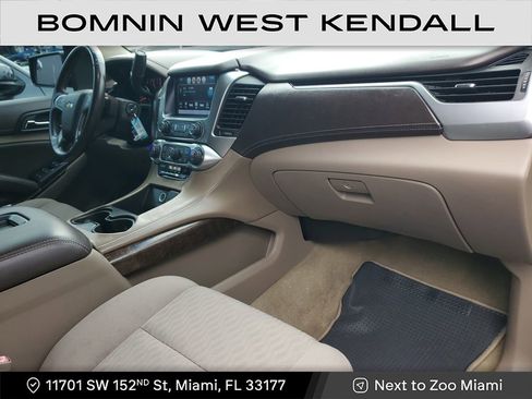 Used 2018 Chevrolet Suburban LS image 5