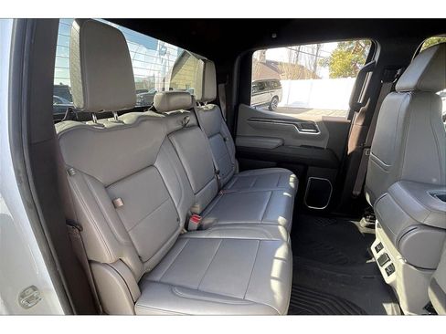 Used 2023 Chevrolet Silverado 1500 LTZ image 27